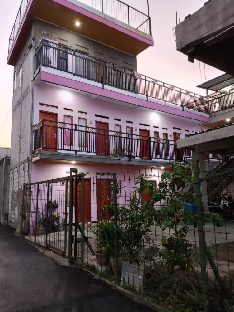 KONTRAKAN pink  CIBEBER