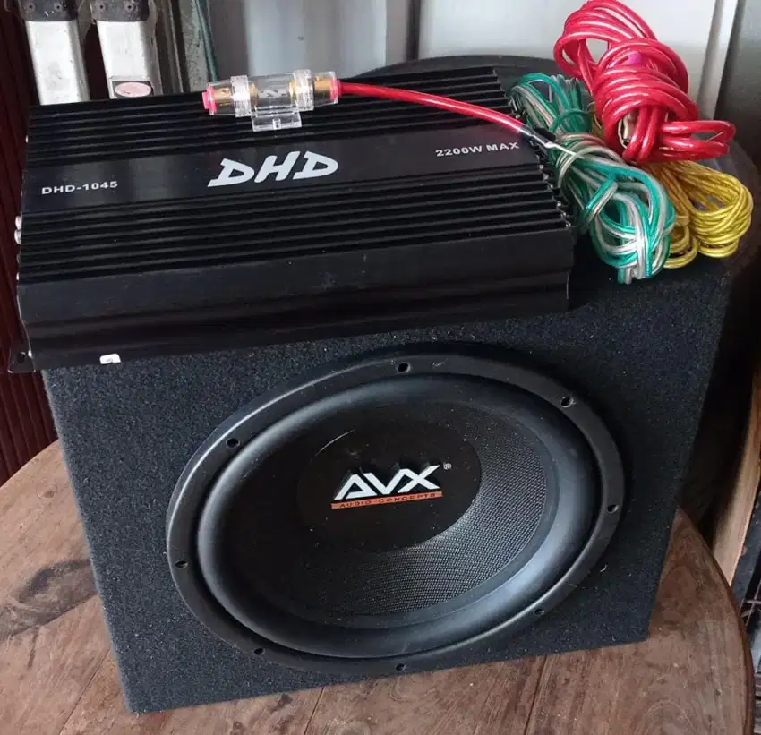 Audio Mobil Subwoofer 12, merk AVX + Power 4channel merk DHD +box,dps