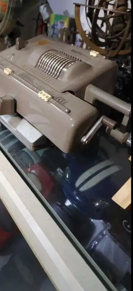 PAJANGAN MESIN HITUNG ANTIK VINTAGE
