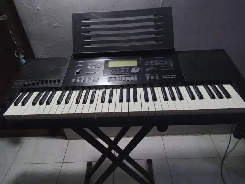 Electronic Keyboard Casio CTK-7200 Seperti baru (jarang pakai)