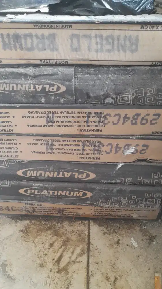 Jual Cepat. Kramik PLATINUM 40x40 Angelo Brown