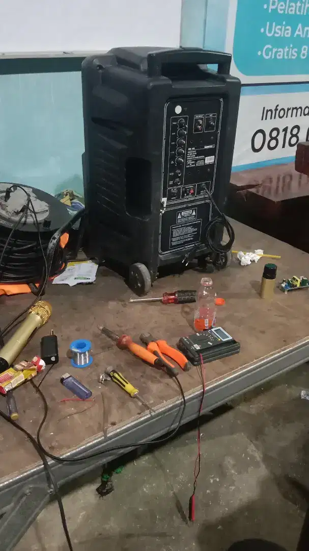 Service elektronik dan listrik