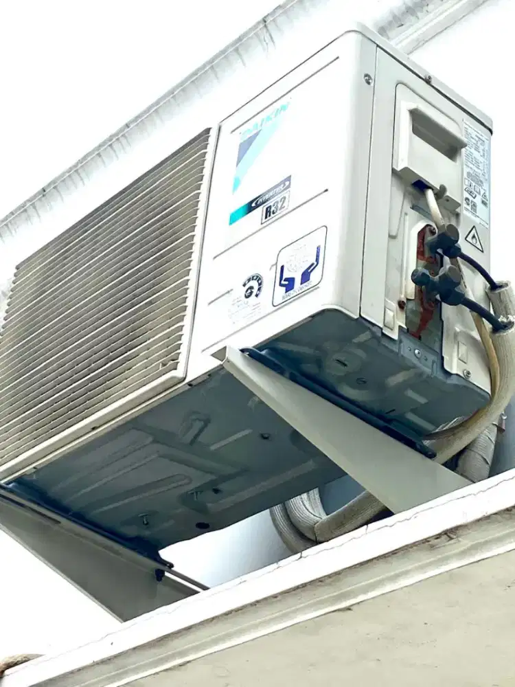 Service AC cuci AC freon bekasi