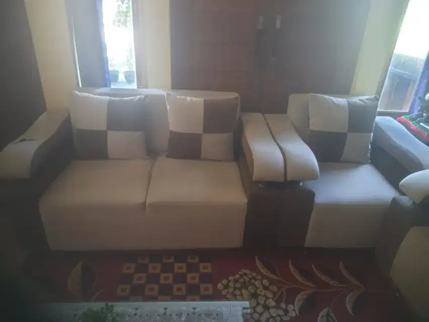 Dicari/dibeli sofa tamu bekas