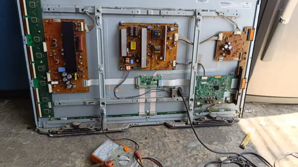 Service TV, Speaker dan Elektronik Panggilan