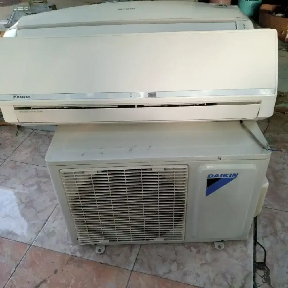AC DAIKIN 1/2 PK kondisi +85% Ori