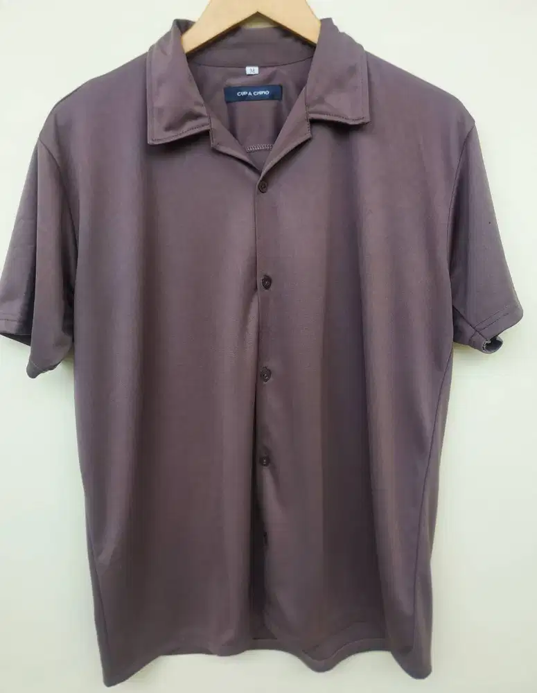 Kemeja Open Collar Pria Capuchino Size M