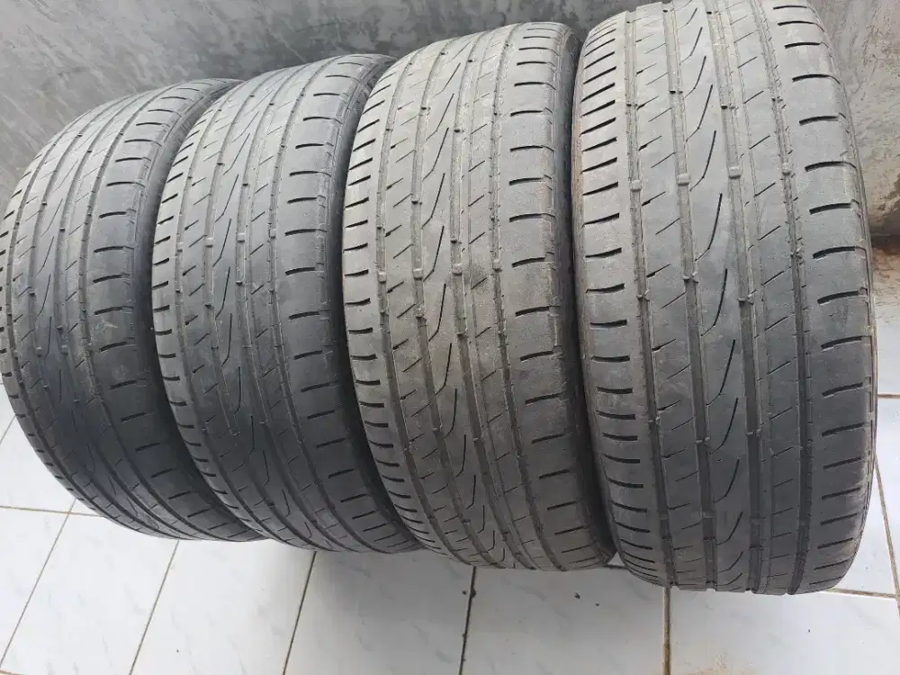 Ban 235 55 20 continental ultracontact uc6 suv