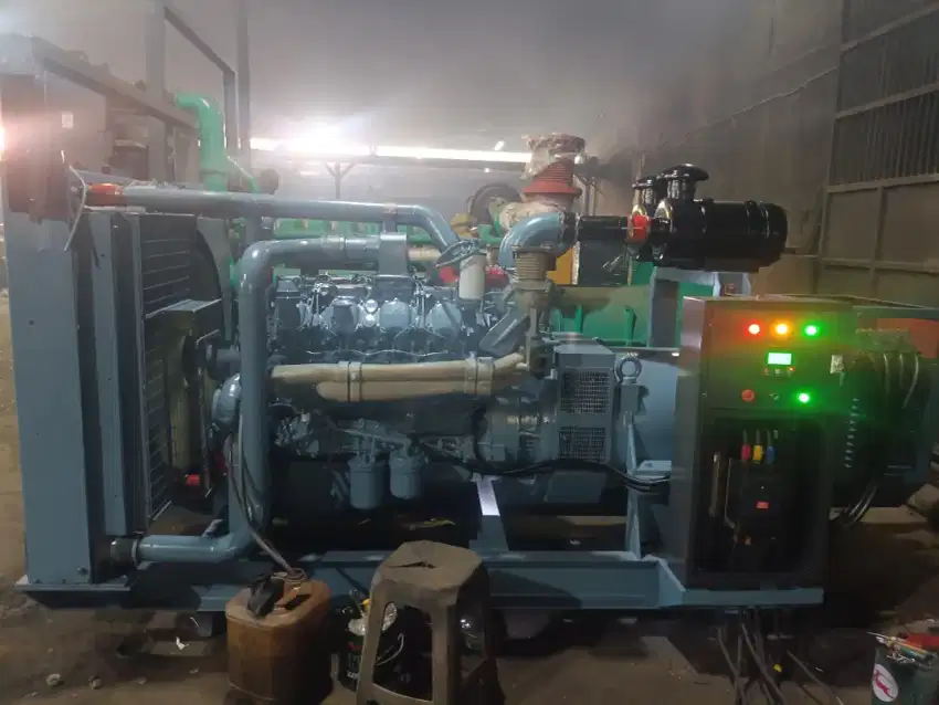 Genset mitsubishi 250 kva tipe open rekondisi recond