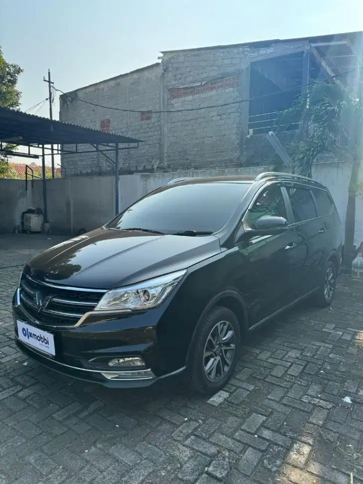 [OLXmobbi] Wuling Cortez 1.5 C Bensin-MT 2019 Hitam (PKM)