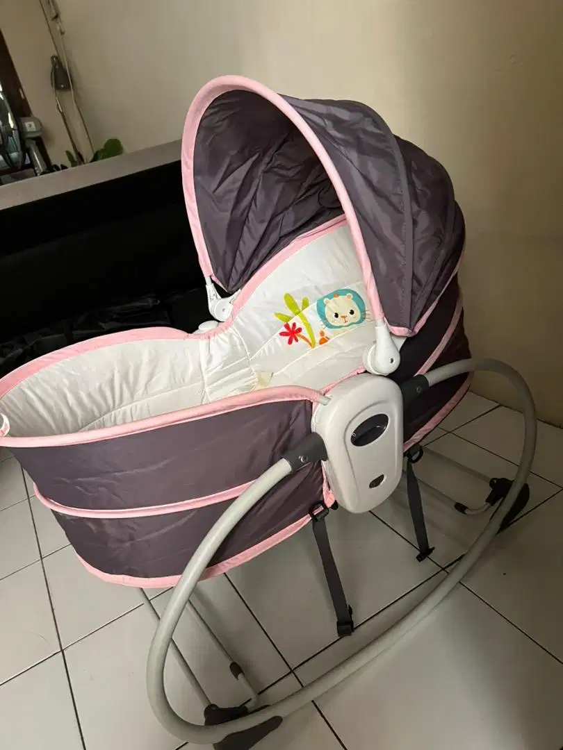 cocolatte weeler 5 in 1 rocker & bassinet (baby bouncer)