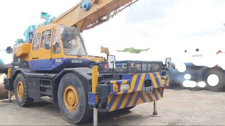 DIJUAL ROUGHTER CRANE KOBELCO RK250-3