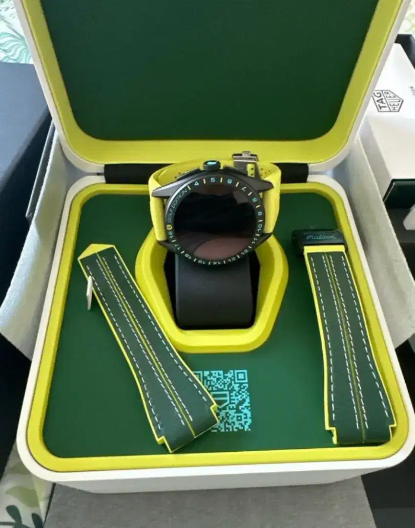 Tag Heuer Connected E4 x Malbon Golf Edition