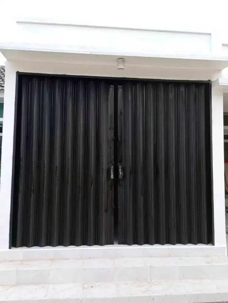 Rolling door folding gate kusen aluminium