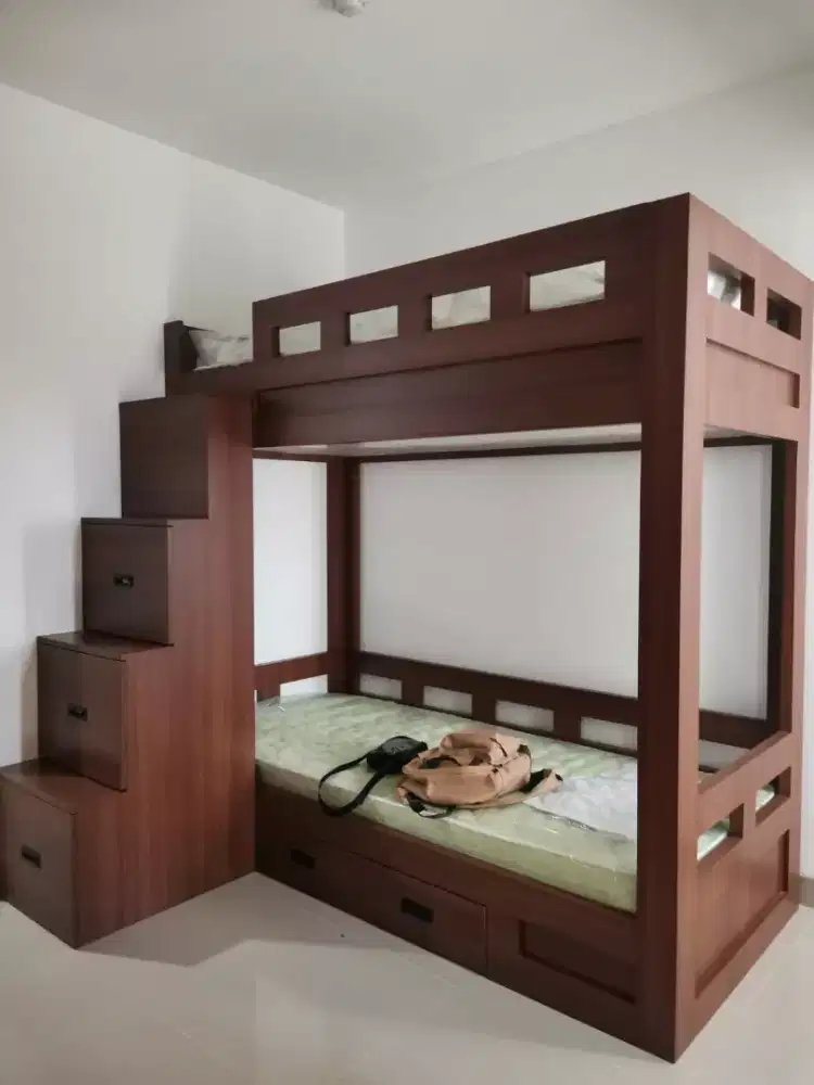 Dipan 2 susun + backdrop tv kamarset