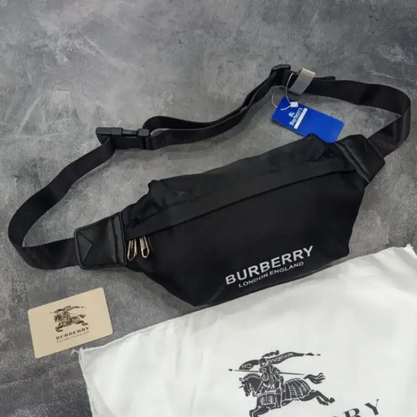 WAISTBAG BURBERRY (BLACK LOGO WHITE) BRANDED