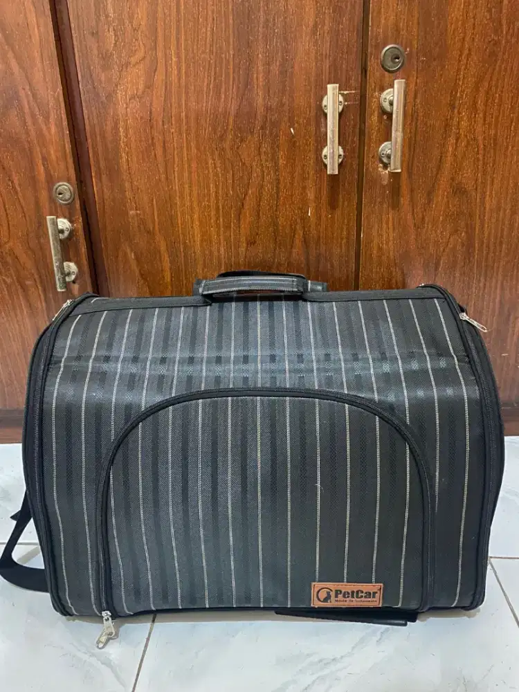 di jual pet cargo  doggy