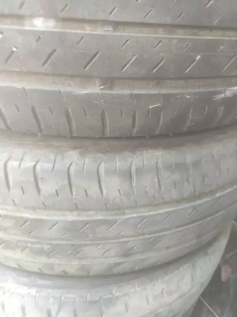 ban uk 185/65R15 Bridgestone