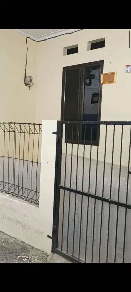 Rumah di kontrakan daerah kalisari cijantung