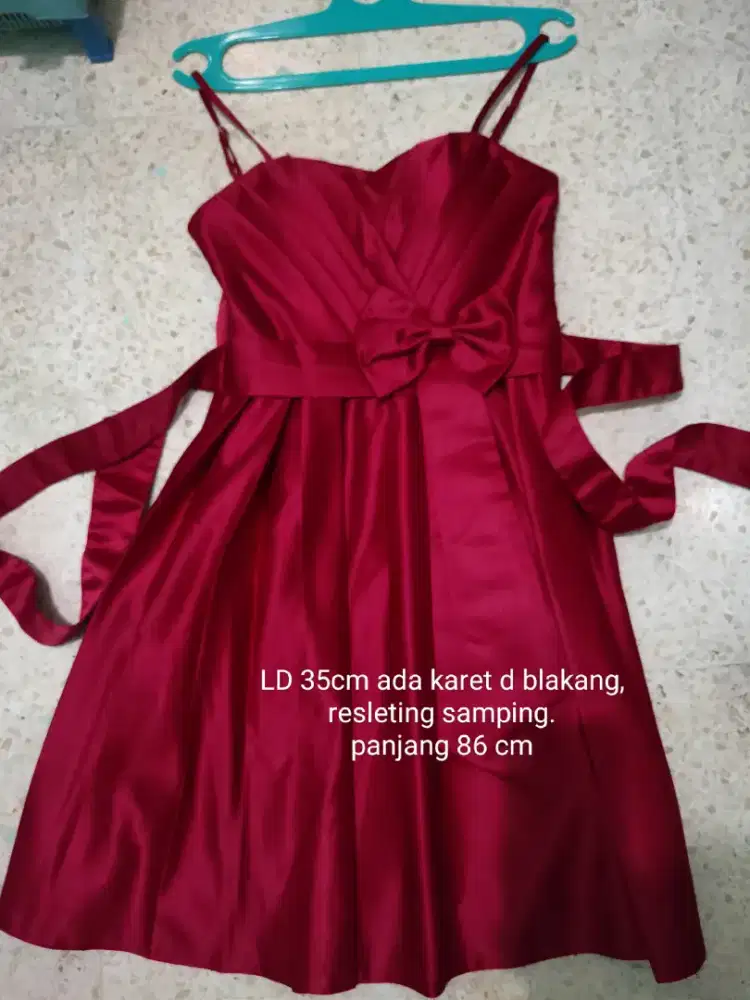 Preloved dress pesta