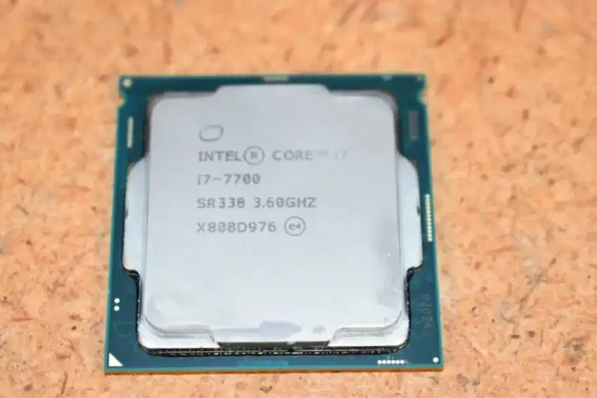 Core i7 7700 Asus E3Pro Gaming v5