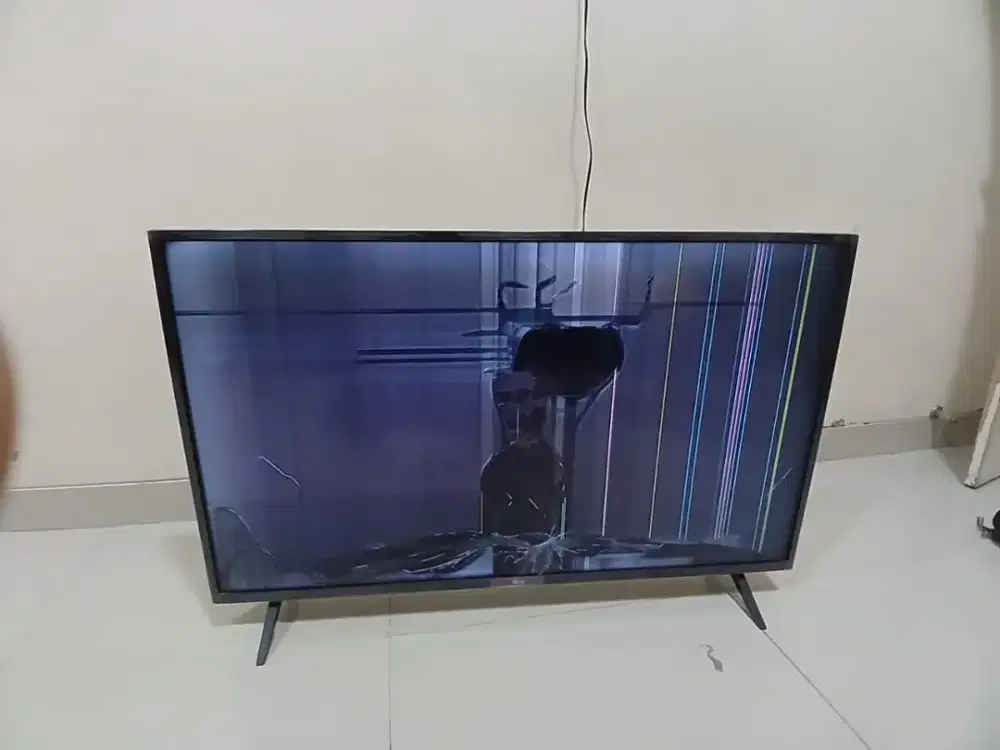 Banting Harga Aja SMART TV LG 43 INCH MASIH NYALA LCD PECAH