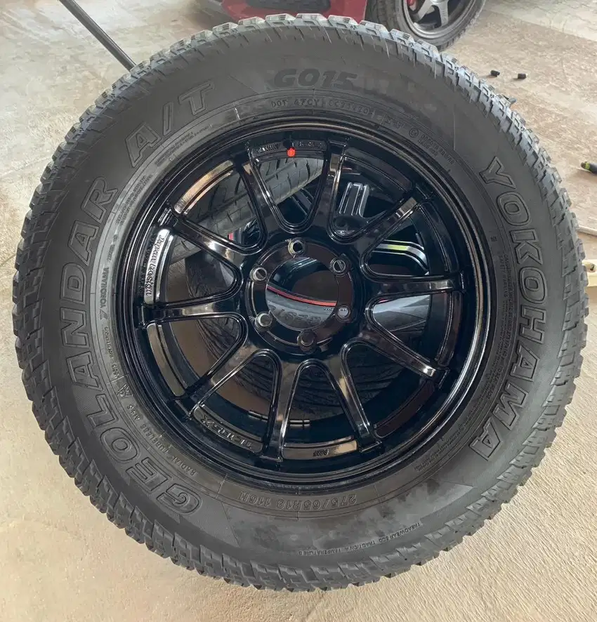 Velg tc105x r18 + ban yokohama geolandar a/t