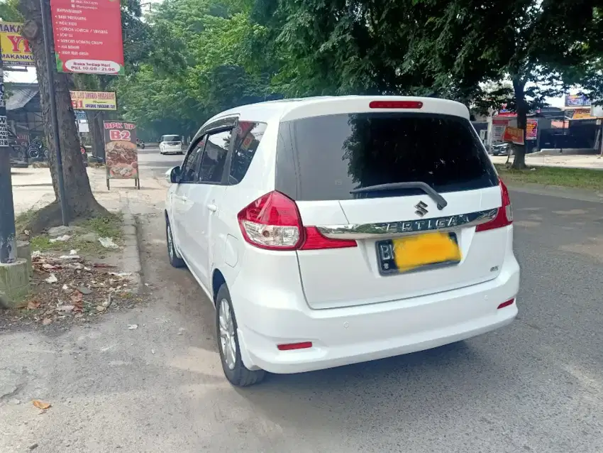 Dijual Ertiga GX MT 2016 Putih