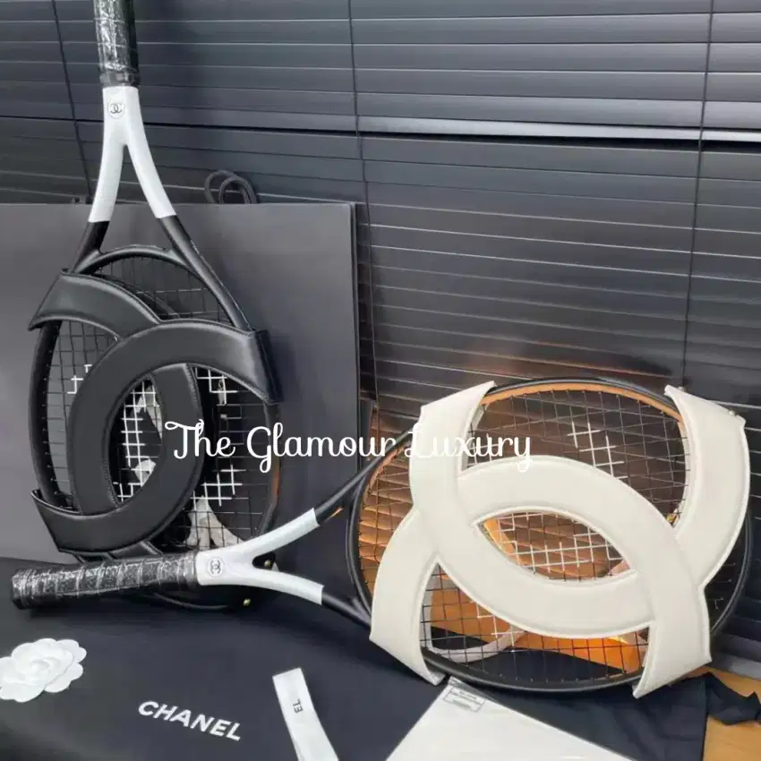 Raket Tenis Chanel Hitam Putih