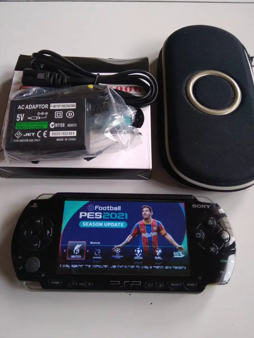 PSP Fat Tebel Mulus Memory 16gb Fullgame Plus Cassan dan Dompet PSPnya