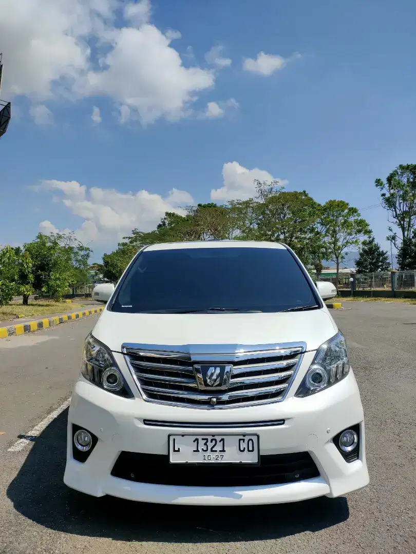 Toyota Alphard Premium Sound 2012