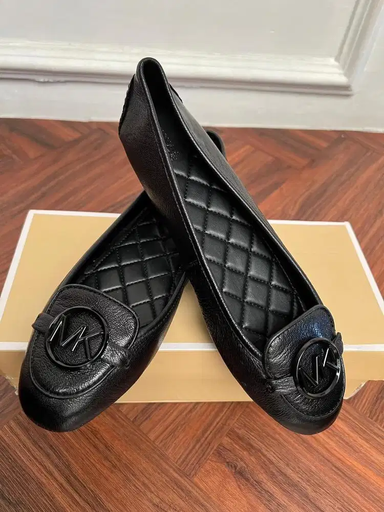 Sepatu Flat Shoes Michael Kors Lilie MOC Original Authentic
