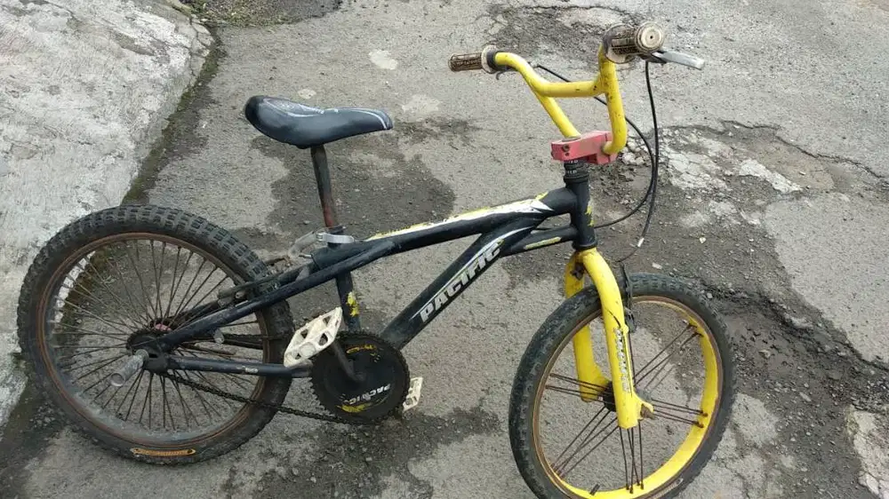 SEPEDA MTB MERK PACIFIC UKURAN 20 BEKAS, ORI.