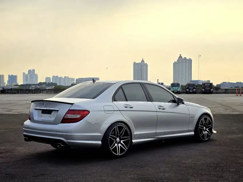 Mercedes Benz C250 2011 Avg AMG Full spec / Low Kilometer / Like NEW
