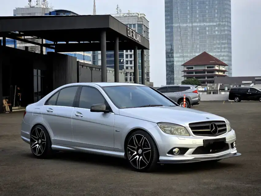 Mercedes Benz C250 2011 AMG AVG / Full Spec / Low Km 40rb++