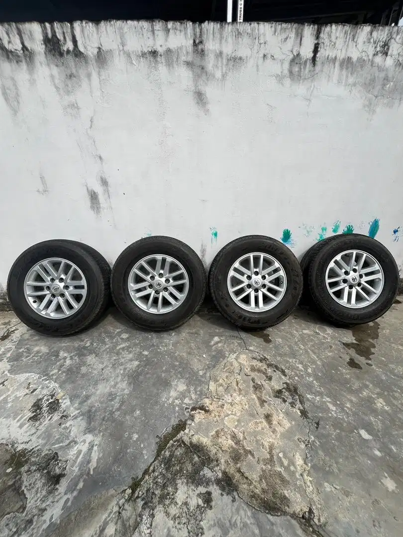 Velg Fortuner VNT + Ban