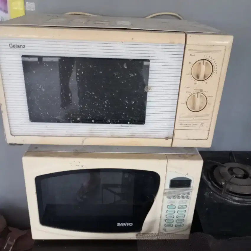 Microwave Sanyo dan Galanz