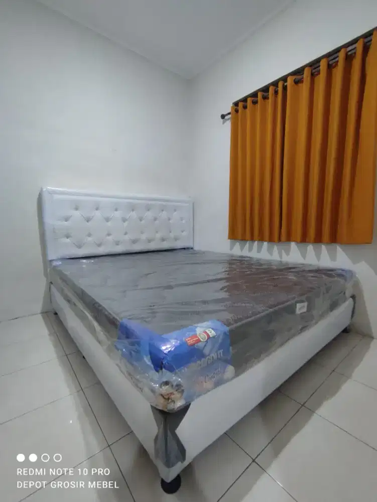 1 SET DIPAN + KASUR BUSA CENTRAL TEBEL 20 CM UK 160 X 200 CM