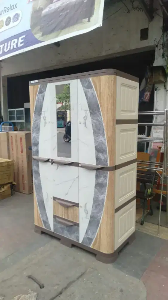 LEMARI PLASTIK OLYMPLAST 3 PINTU