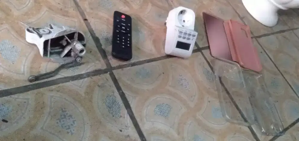 Slhkn plh slh 1 dr leher kipas angin atau sblh2 nya hrg murah sj cpt