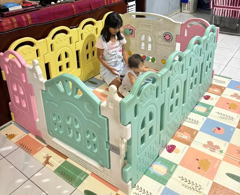 Parklon Play Fence pagar bermain bayi