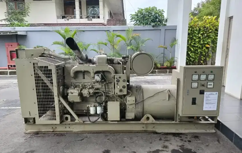 JUAL GENSET CUMMINS USA 250 KVA KONDISI ISTIMEWA