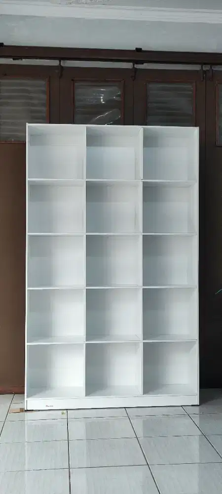 RAK SERBAGUNA 15 Kotak