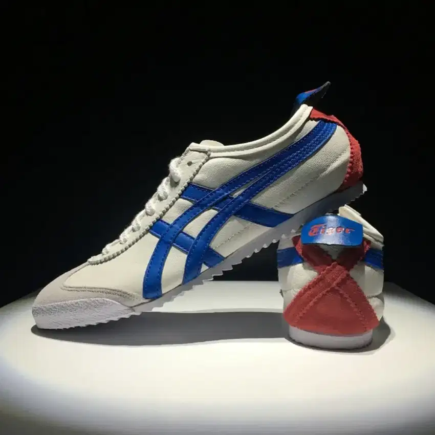 Sepatu ONITSUKA TIGER kulit premium 43/44