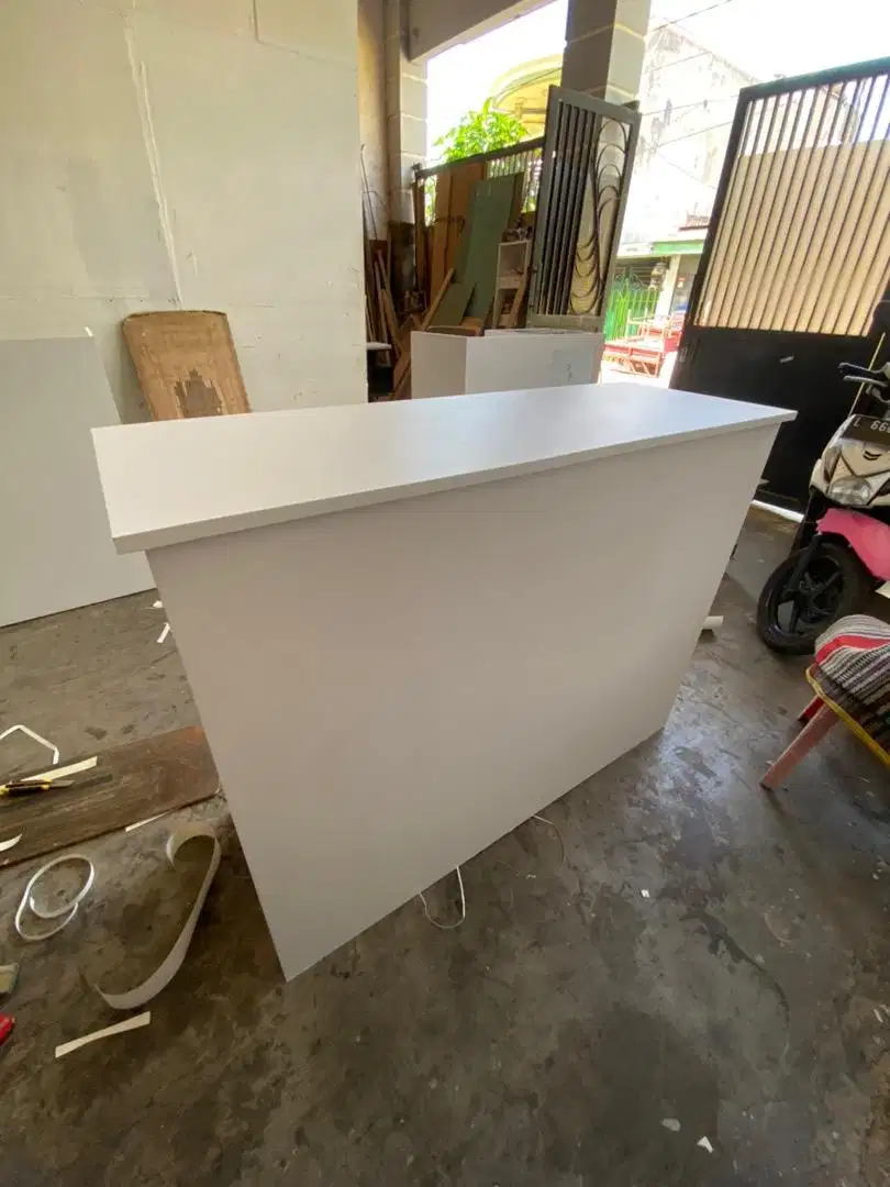 Meja Resepsioniss | 150x50x110cm