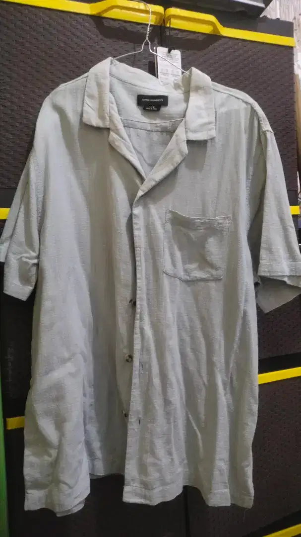 Kemeja Pria CottonOn