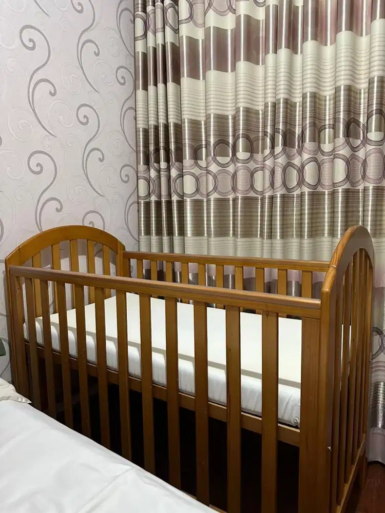 Box Bayi & Kasur Mothercare