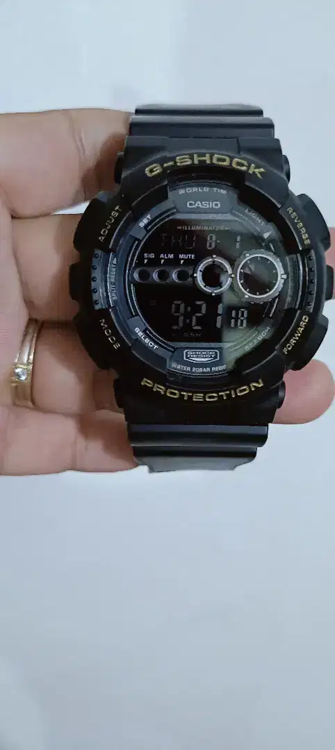 G-Shock GD 100-1B