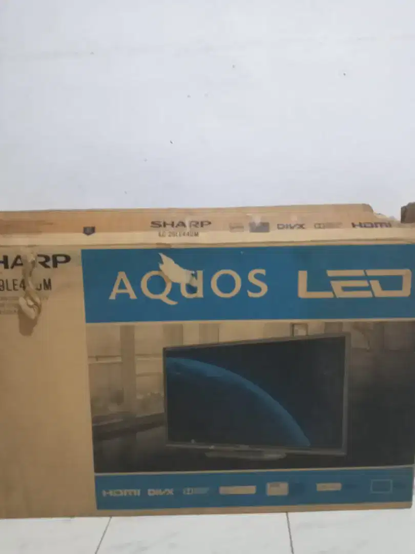 Sharp aquos LED TV 29 inc