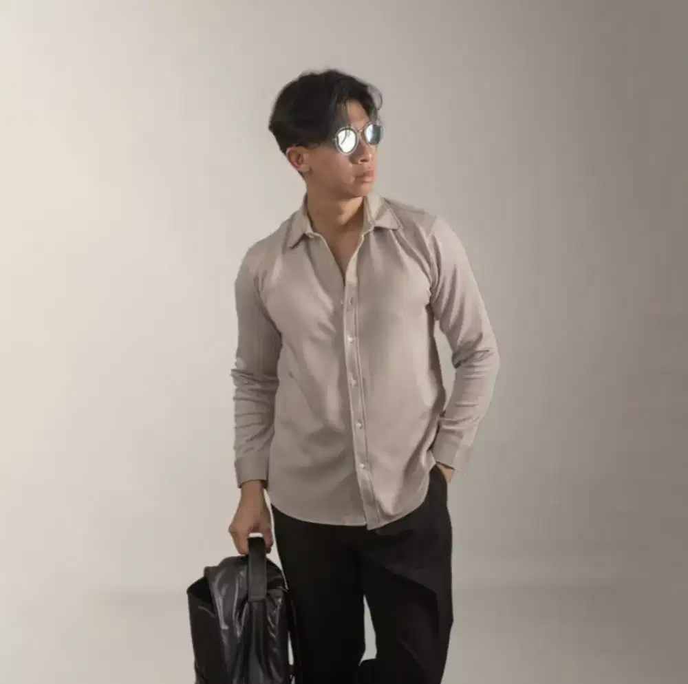 Basic Shirt Scuba Warna Grey Size M Signore